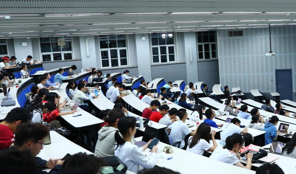 价值引领与职业规划 | 刘晓蕾：穿越周期，低头做自己该做的事