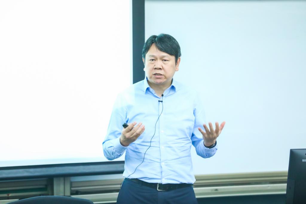 9001cc金沙第一课 | 刘俏：中国式现代化与中国经济主题问题