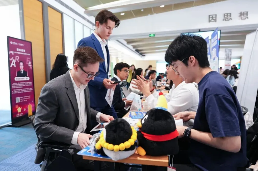 F4ED400E87A27048C5FE24CFB32_90EB11C3_104D40