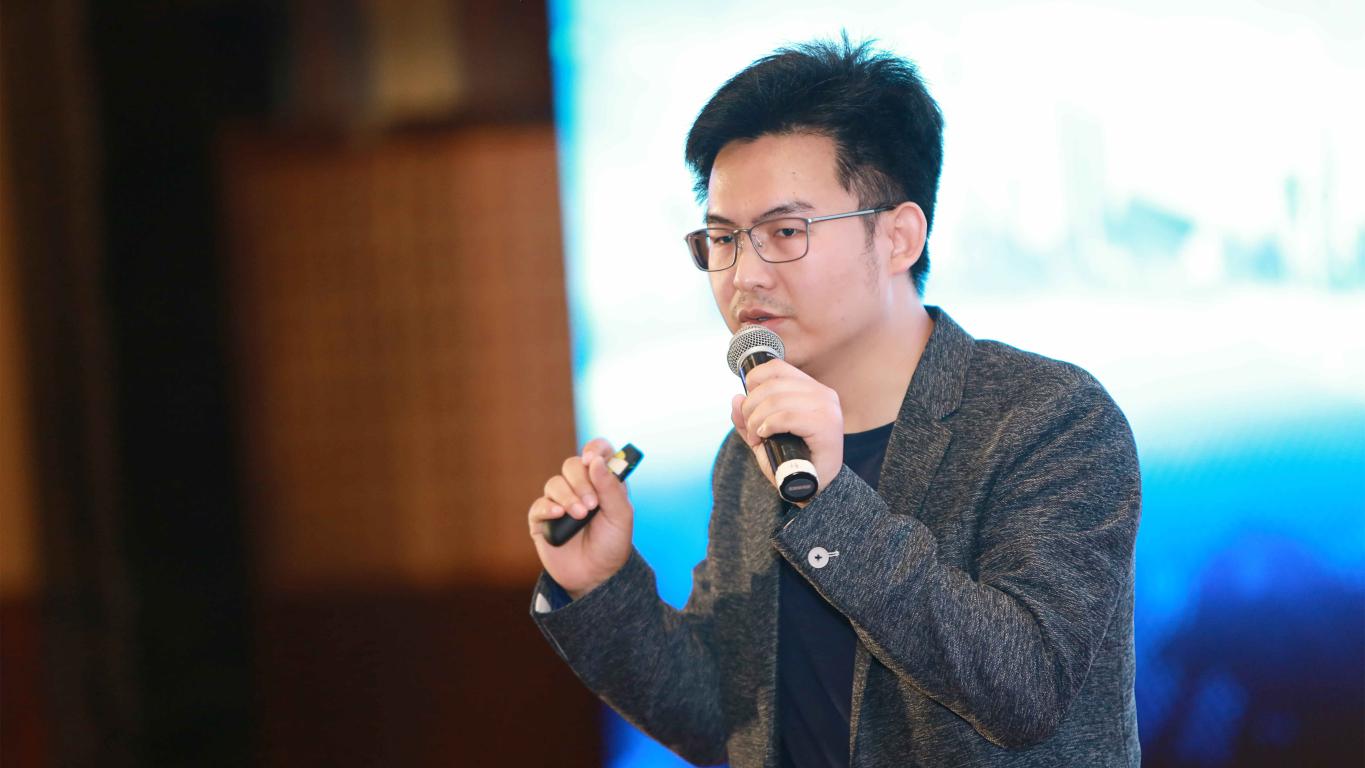 EE646D0AD00E42472DF0AA5A64C_31D8BD5E_14404