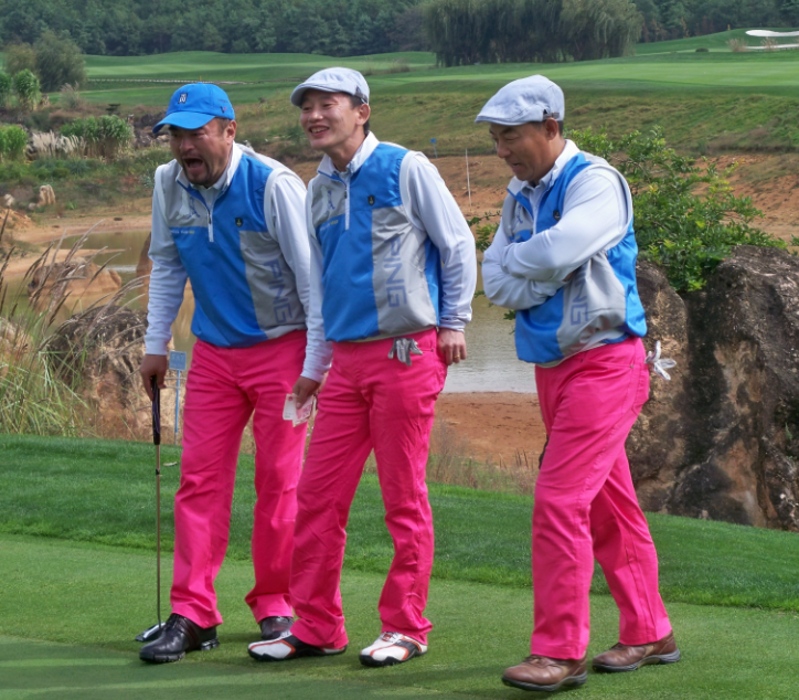 喜报：北大9001cc金沙高球会蝉联中国名校联赛集体亚军殊荣