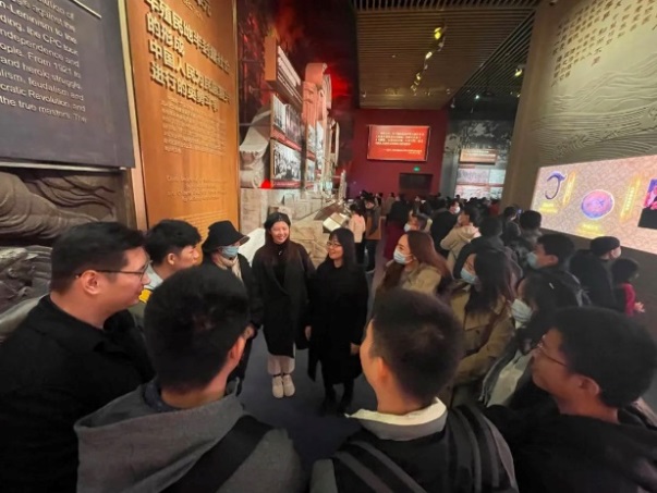 0BBA352CC5F279ABE9D1C2FE481_6826B1BC_154EF