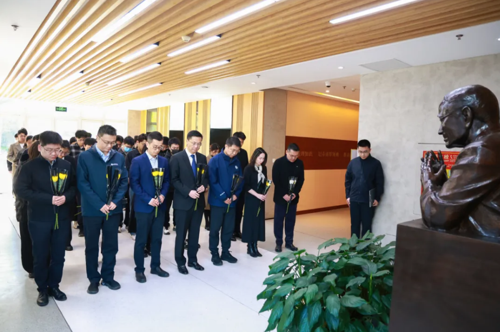 22893420E0CFC51E5F89BD5131E_76D8740C_F7387